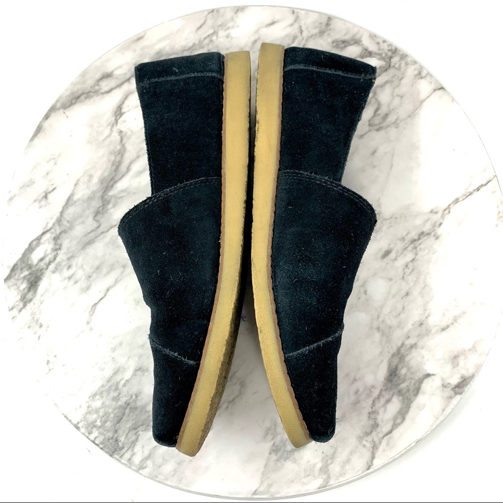 Toms Alpergata Black Suede Slip On Casual Flats 9.5 Classic Preppy Minimalist - Picture 6 of 13